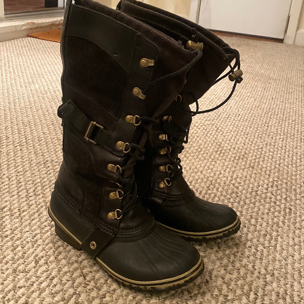 SOREL Conquest Carly Boots
